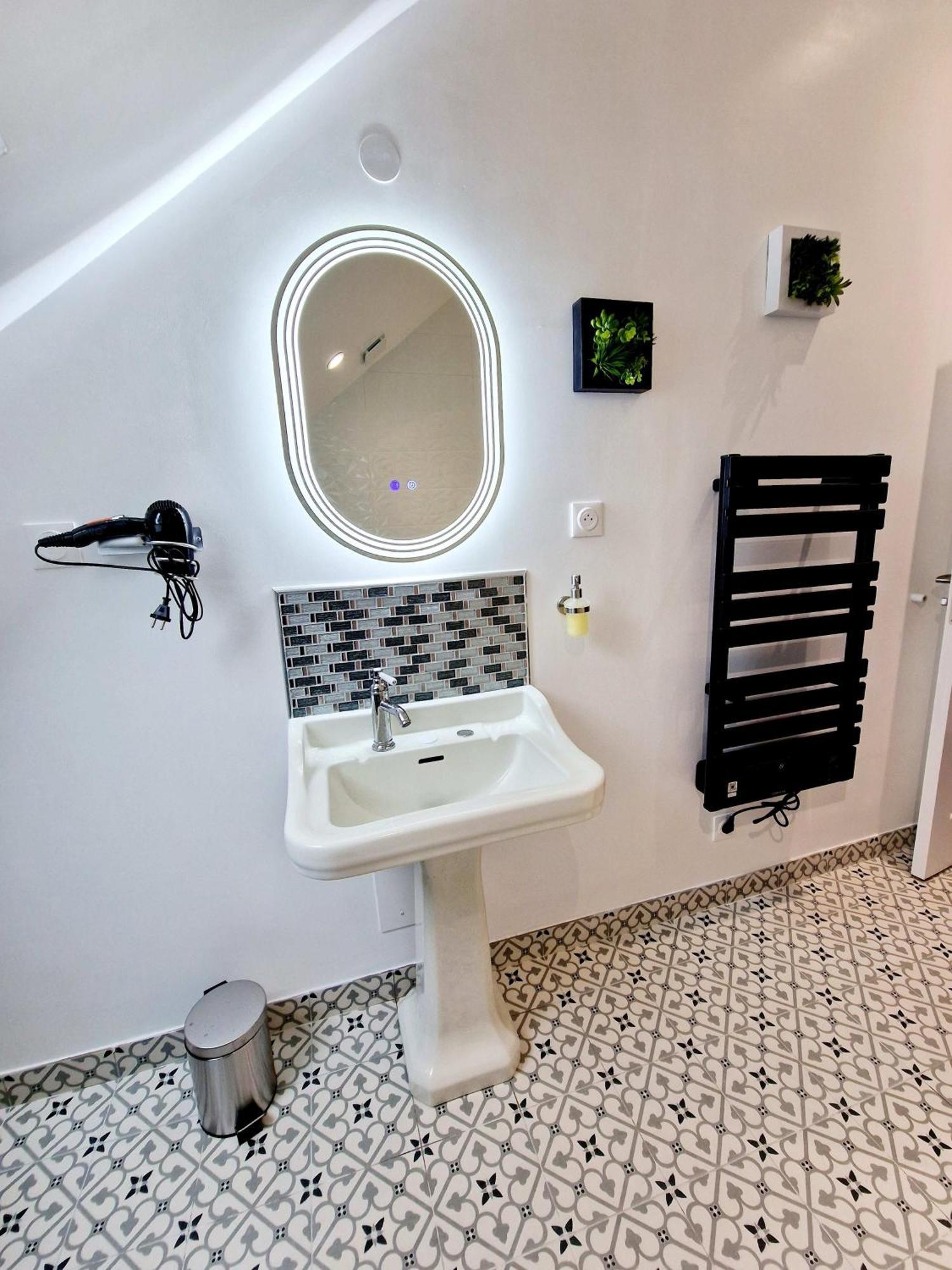 Le Colombier Apartment Laon Exterior photo
